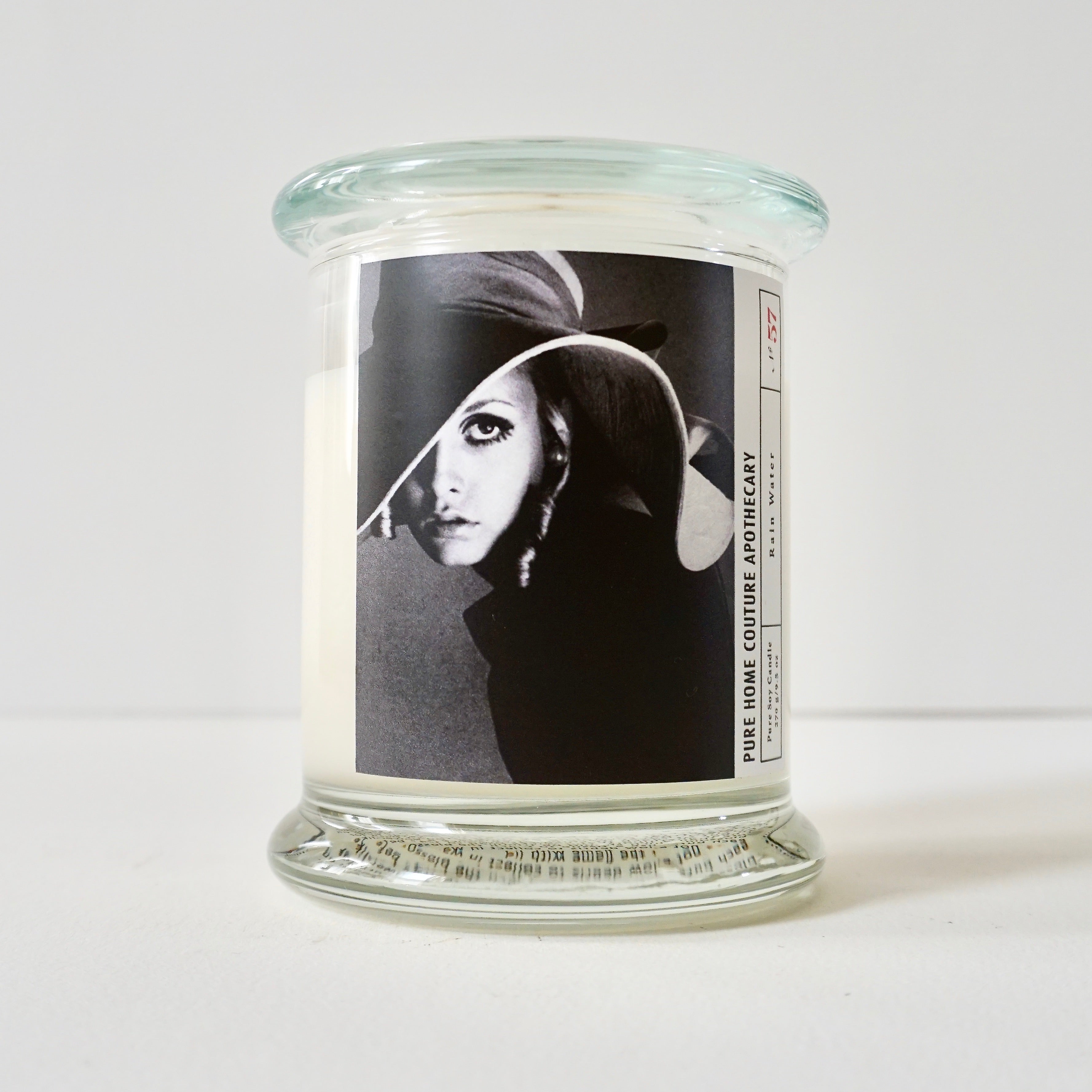 Couture Candle-Twiggy/hat-Rain Water No.57